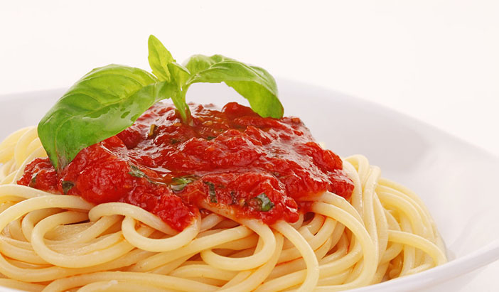 domates-soslu-spagetti-tarifi